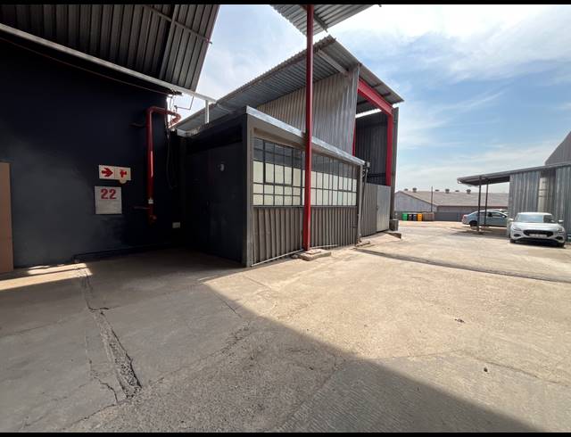 129M² WAREHOUSE TO LET IN SEBENZA